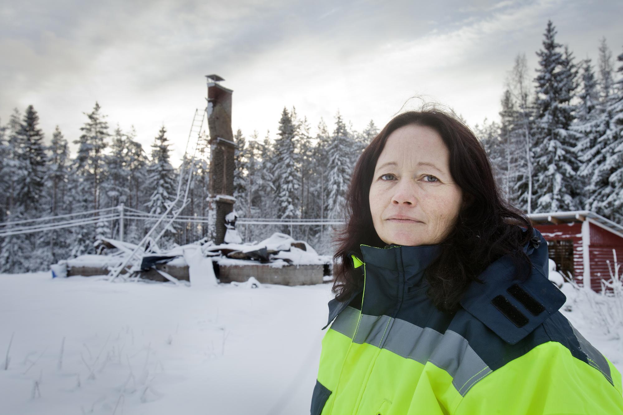 Cattis miste både sin hund, katt och i stort sett alla ägodelar i branden.